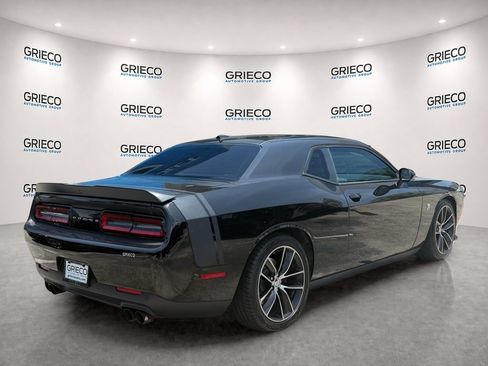Used 2016 Dodge Challenger R/T Scat Pack RWD image 7
