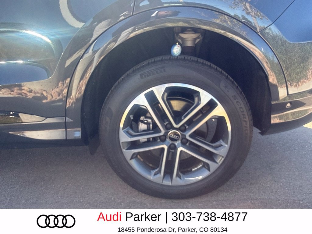 Used 2025 Audi Q5 Premium w/ Convenience Package AWD/4WD image 8