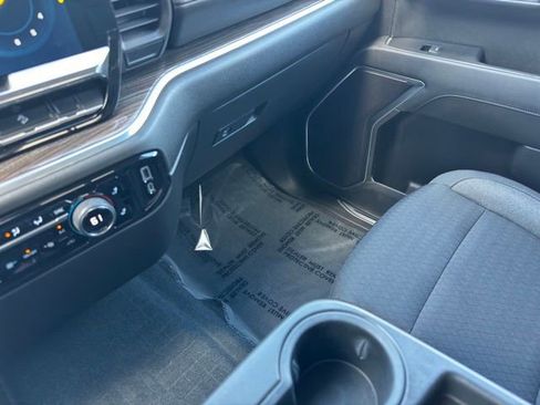 Used 2022 Chevrolet Silverado 1500 LT image 21