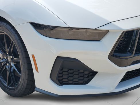 Used 2026 Ford Mustang GT Premium RWD image 32