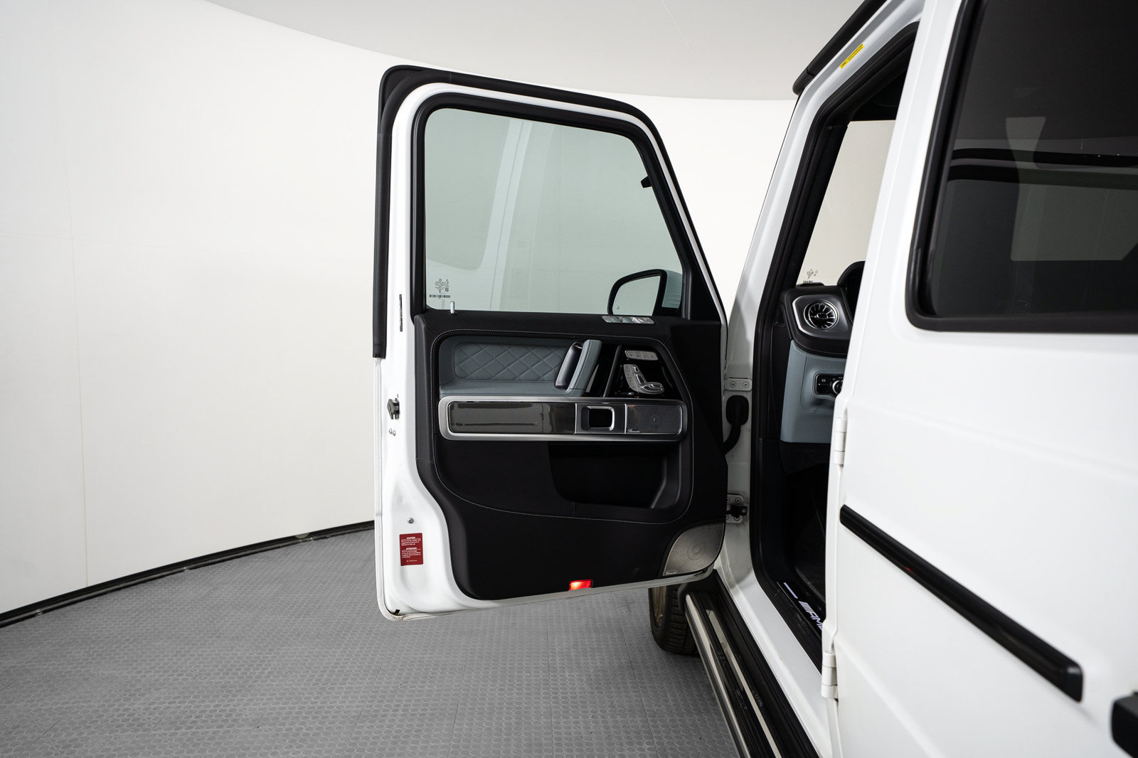 Used 2025 Mercedes-Benz G 63 AMG 4MATIC image 15