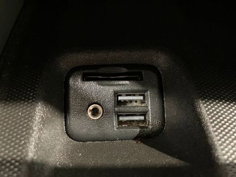 Used 2020 Buick Enclave Essence image 46