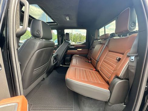 Used 2024 GMC Sierra 1500 Denali Ultimate AWD/4WD image 17