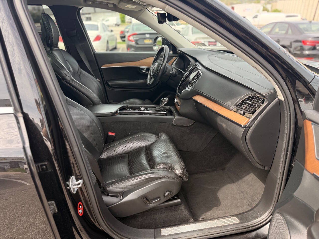 Used 2016 Volvo XC90 T6 Inscription AWD/4WD image 33