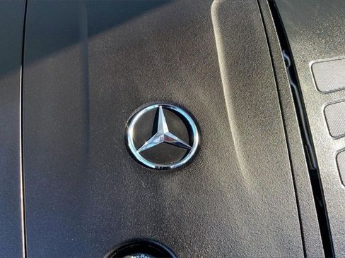 Used 2025 Mercedes-Benz C 300 4MATIC Sedan image 29