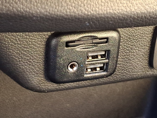 Used 2023 Chevrolet Traverse Premier w/ LPO, Floor Liner Package FWD image 25
