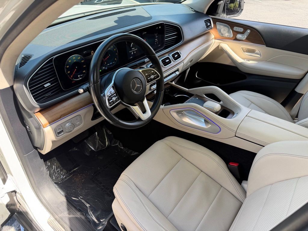 Used 2022 Mercedes-Benz GLE 450 4MATIC w/ AMG Line Exterior image 24