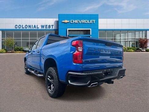 Used 2023 Chevrolet Silverado 1500 Custom Trail Boss w/ LPO, Dark Essentials Package AWD/4WD image 9
