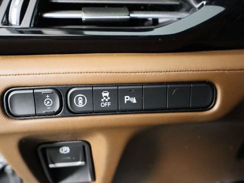 Used 2023 Acura MDX FWD w/ Technology Package image 24