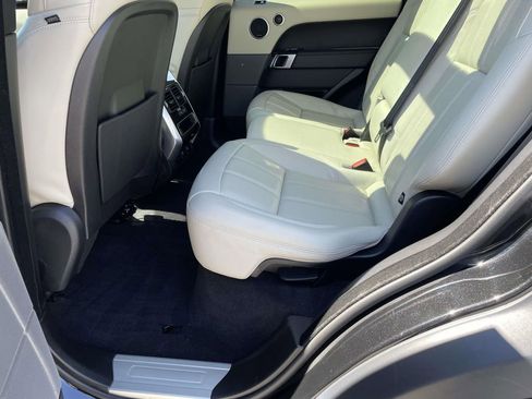 Used 2021 Land Rover Range Rover Sport HSE Dynamic image 12