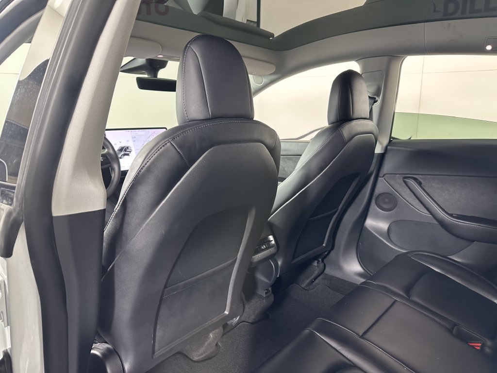 Used 2022 Tesla Model Y Long Range AWD/4WD image 20