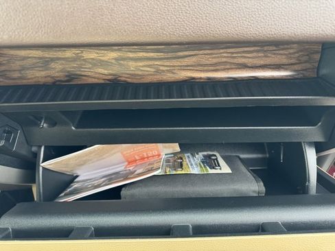 Used 2020 Ford F150 Lariat image 38