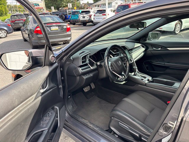 Used 2019 Honda Civic Sport image 11