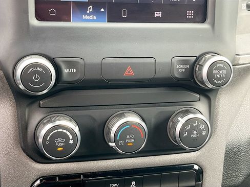 Used 2024 RAM 2500 Tradesman w/ Snow Chief Group AWD/4WD image 15