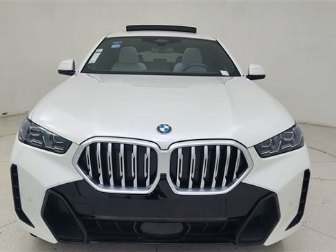 Used 2025 BMW X6 xDrive40i image 2