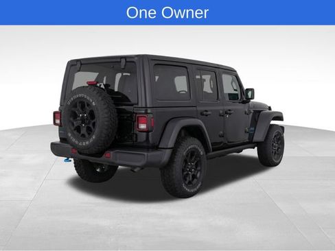 Used 2023 Jeep Wrangler Unlimited w/ Cold Weather Group AWD/4WD image 4