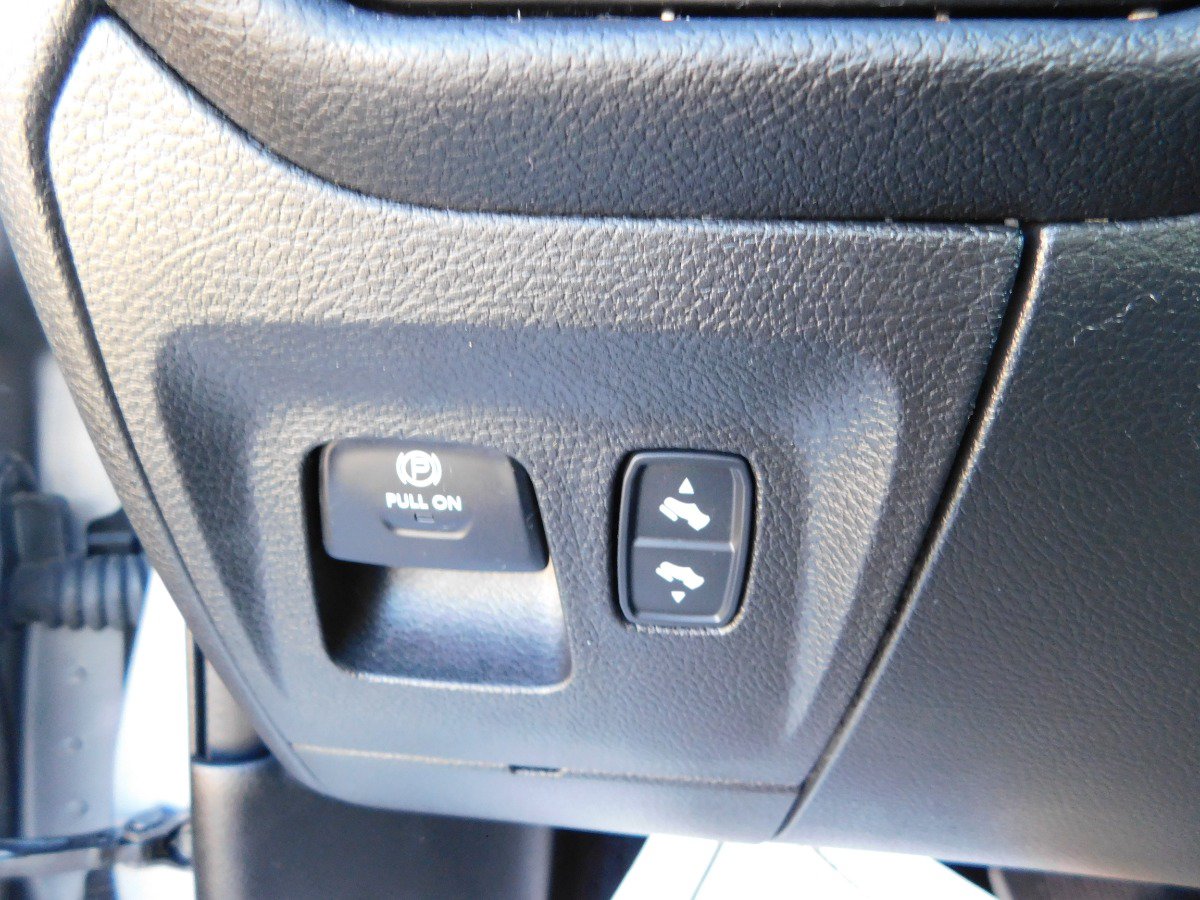 Used 2025 RAM 1500 Big Horn RWD image 26