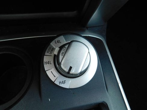 Used 2011 Toyota 4Runner Limited AWD/4WD image 39