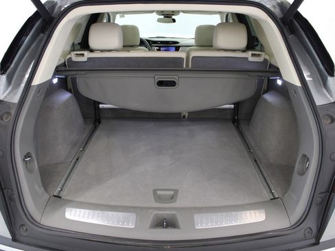 Used 2023 Cadillac XT5 Premium Luxury image 8