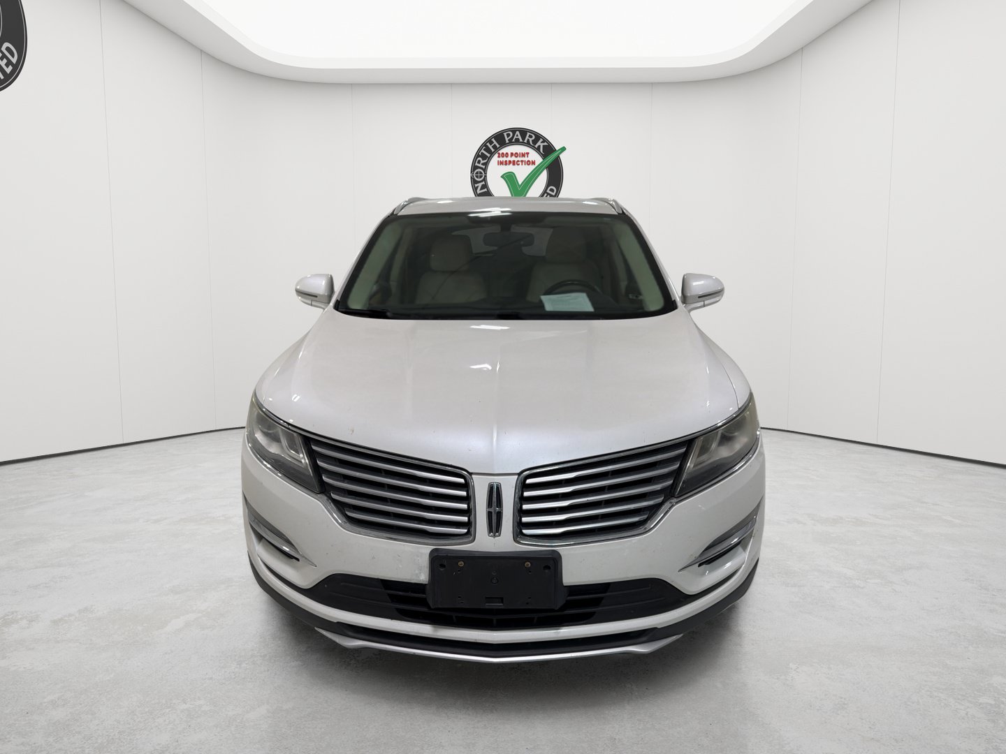 Used 2015 Lincoln MKC FWD w/ Equipment Group 101A Select image 8