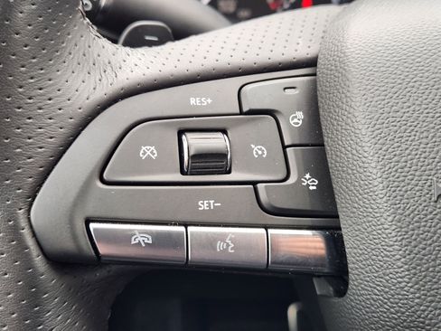 Certified 2023 Cadillac XT4 Sport w/ Enhanced Visibility Package image 28