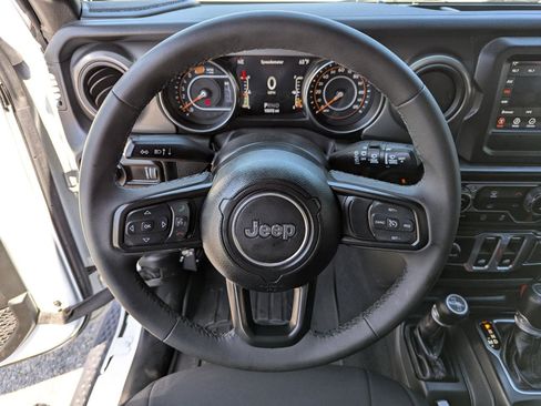 Used 2023 Jeep Wrangler Sport AWD/4WD image 15