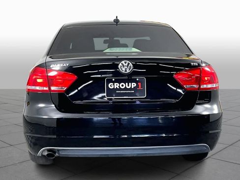 Used 2014 Volkswagen Passat 1.8T Wolfsburg Edition image 4