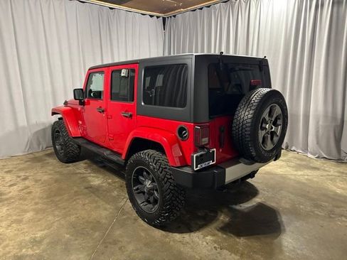 Used 2013 Jeep Wrangler Unlimited Sahara AWD/4WD image 29
