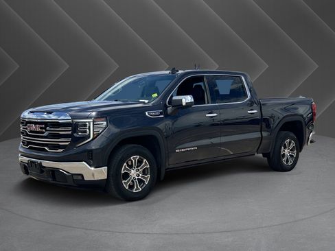 Certified 2025 GMC Sierra 1500 SLT RWD image 35