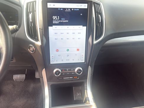 Certified 2024 Ford Edge SEL AWD/4WD image 24