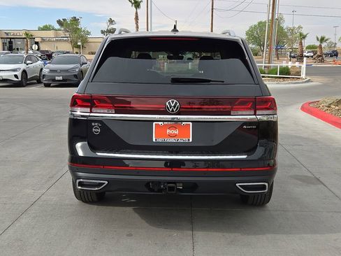 Certified 2025 Volkswagen Atlas SEL AWD/4WD image 10