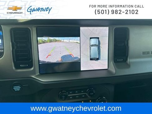 Used 2025 Ford Bronco Outer Banks w/ Sasquatch Package AWD/4WD image 18