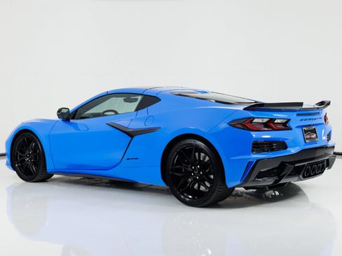 Used 2023 Chevrolet Corvette Z06 w/ Battery Protection Package RWD image 6