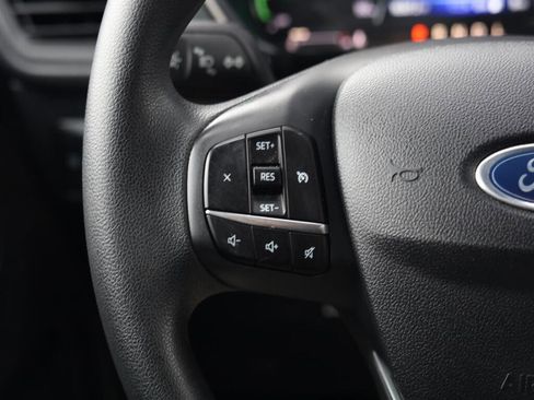 Used 2021 Ford Escape SE image 12