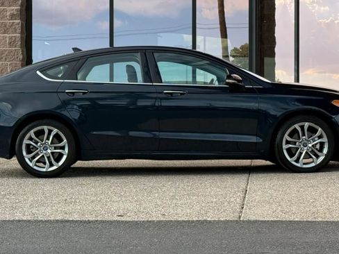 Used 2020 Ford Fusion SEL FWD image 15