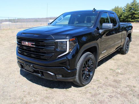 Used 2024 GMC Sierra 1500 Elevation image 2