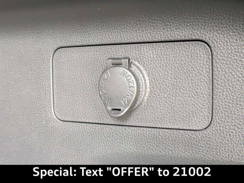 Used 2019 Toyota RAV4 XLE Premium FWD image 15