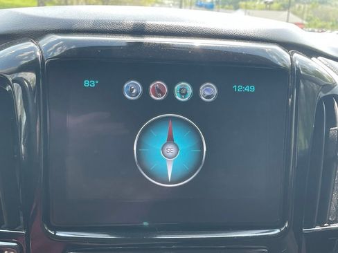 Used 2019 Chevrolet Traverse LT w/ LPO, Floor Liner Package AWD/4WD image 46