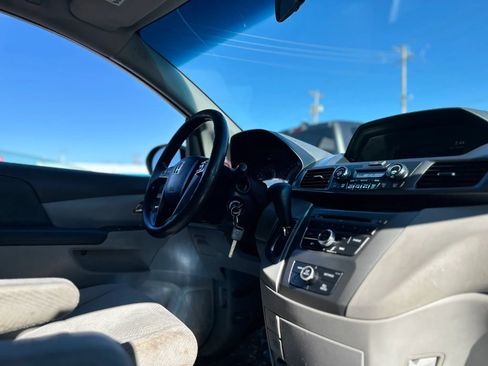Used 2015 Honda Odyssey LX image 39