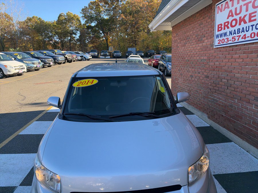 Used 2014 Scion xB FWD image 7