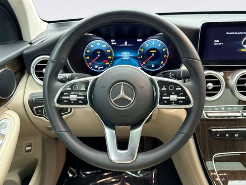 Used 2023 Mercedes-Benz GLC 300 4MATIC Coupe image 12