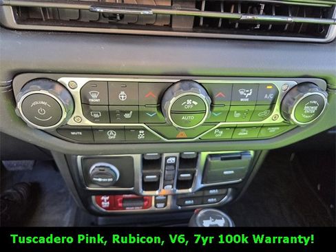 Certified 2024 Jeep Wrangler Unlimited Rubicon w/ Technology Group image 29