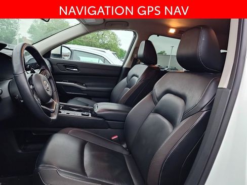 Used 2024 Nissan Pathfinder SL w/ Cargo Package AWD/4WD image 6