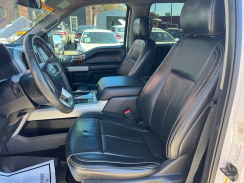 Used 2019 Ford F150 Lariat image 13