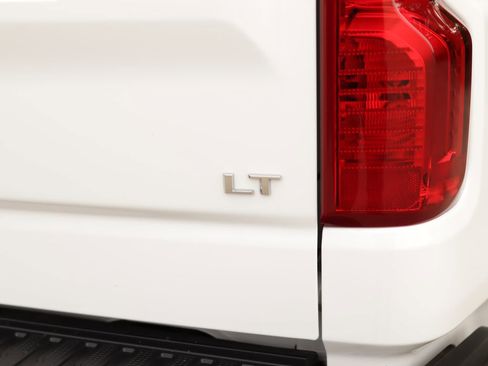 Used 2025 Chevrolet Silverado 1500 LT w/ LPO, Liner Protection Package AWD/4WD image 33