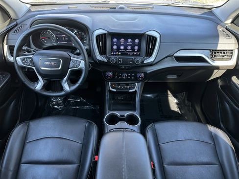 Used 2023 GMC Terrain SLT image 14