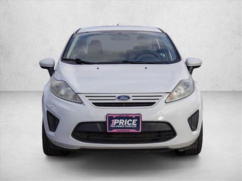 Used 2013 Ford Fiesta S image 2