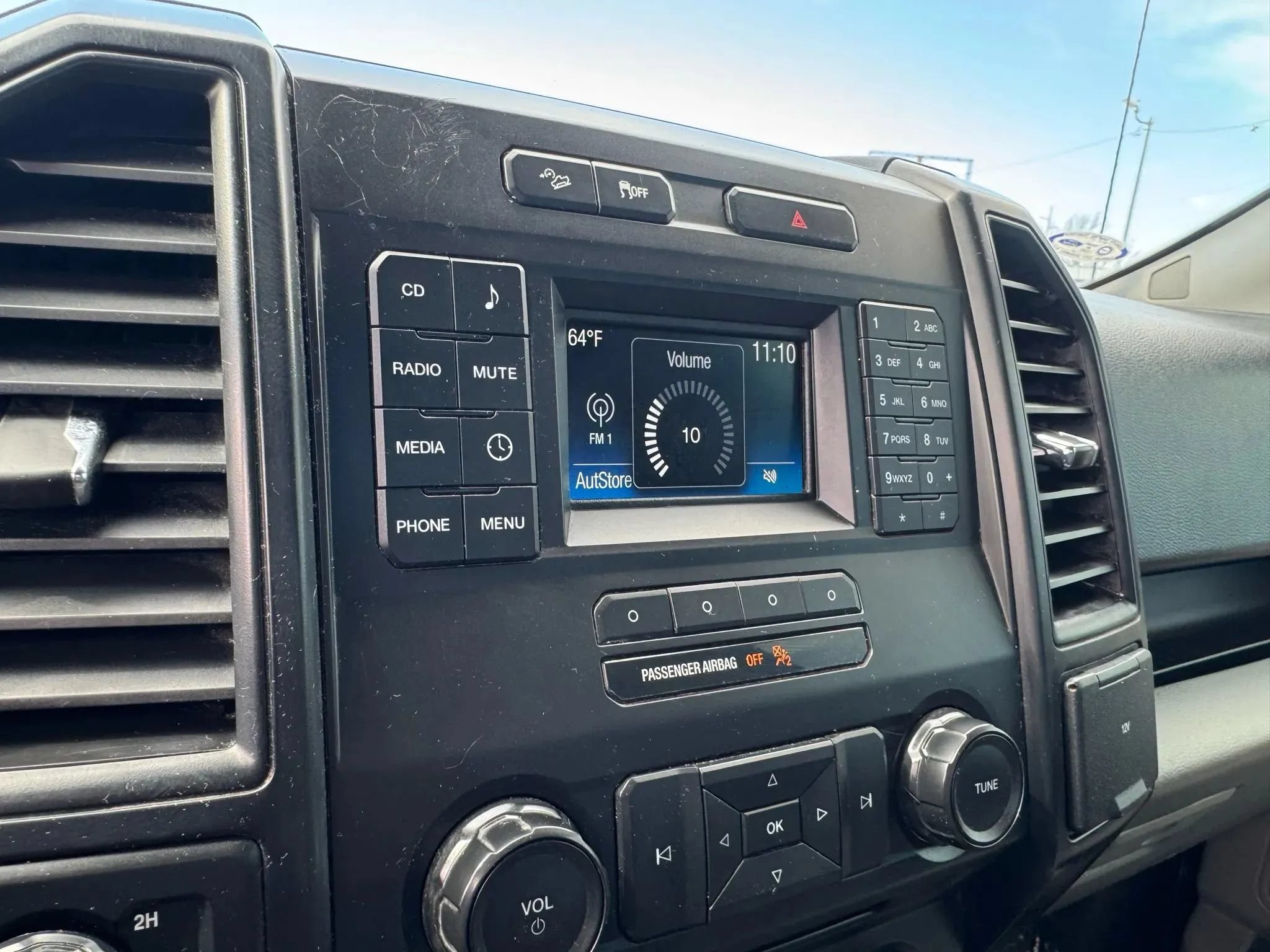 Used 2017 Ford F150 XL w/ Equipment Group 101A Mid AWD/4WD image 19