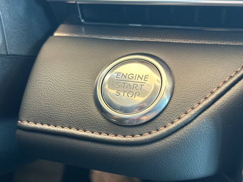 New 2026 Lincoln Nautilus Premier AWD/4WD image 22