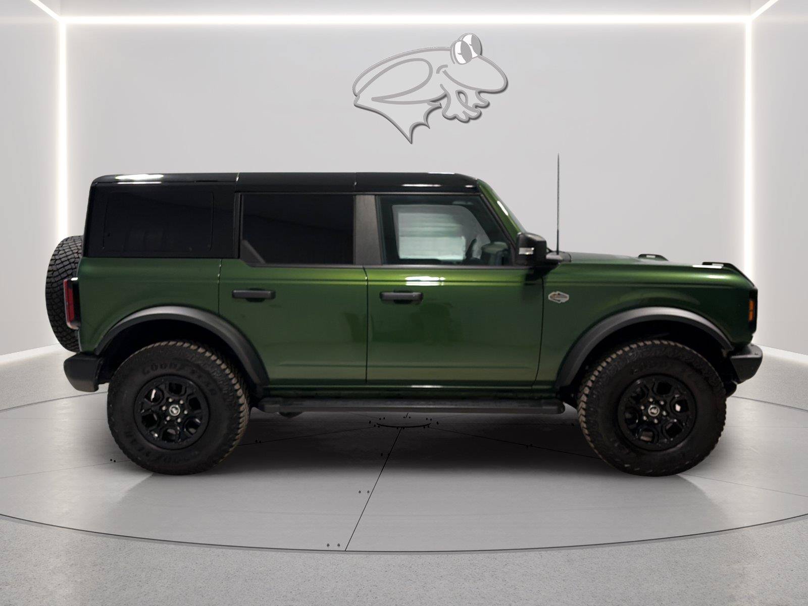 Certified 2024 Ford Bronco Wildtrak AWD/4WD image 7
